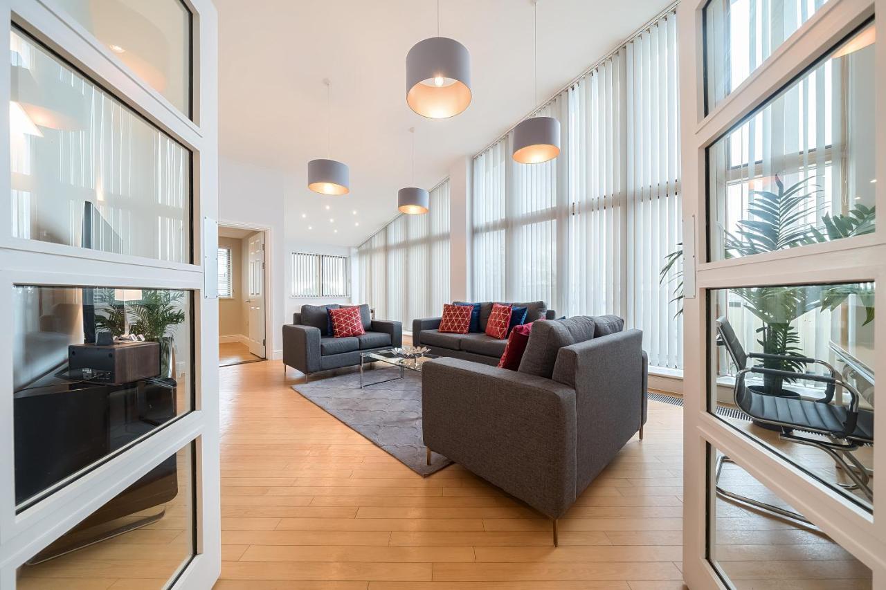 Roomspace Serviced - The Courtyard Penthouse Londra